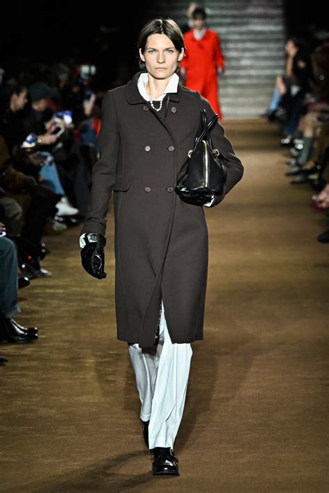 miu miu runway|Fall Winter 2024 Fashion Show .